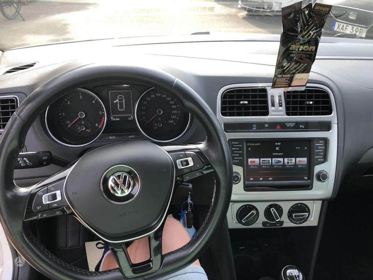 Volkswagen Polo - 12