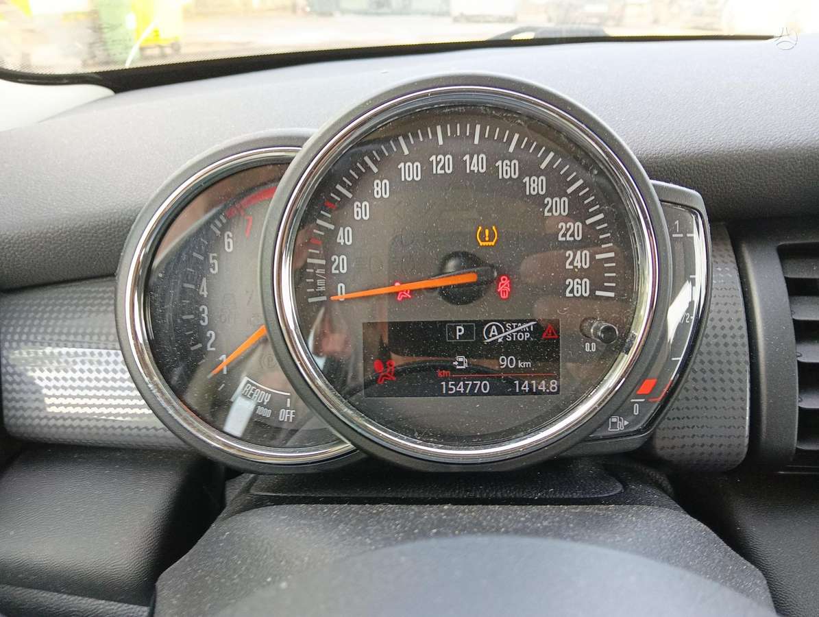 Mini Cooper, 1.5 l., hatchback