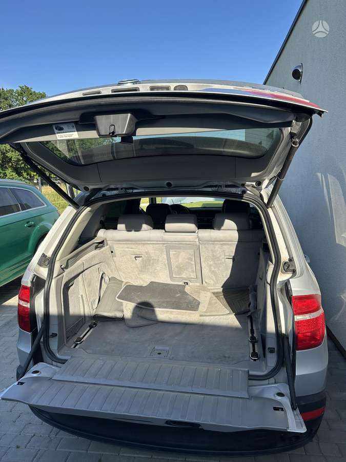BMW X5, off-road / crossover