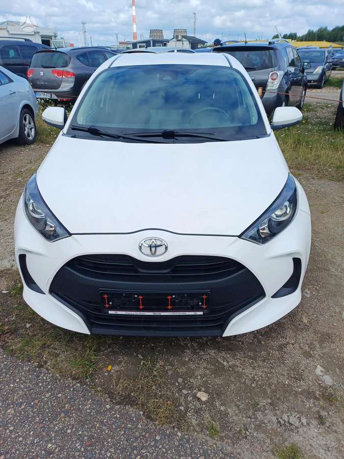 Toyota Yaris - 1