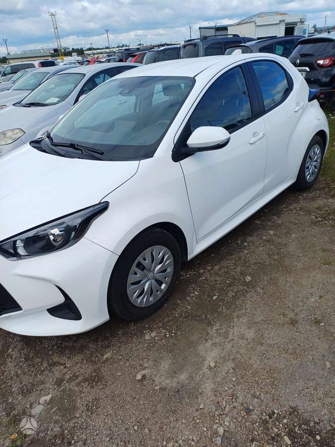 Toyota Yaris - 4