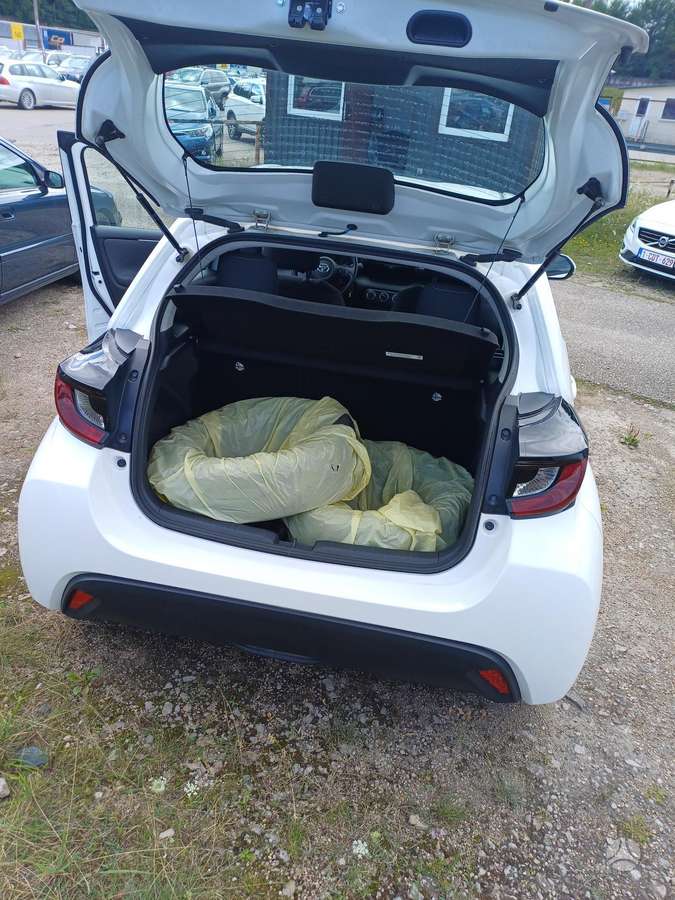 Toyota Yaris - 5