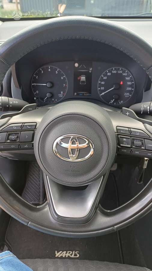 Toyota Yaris - 7