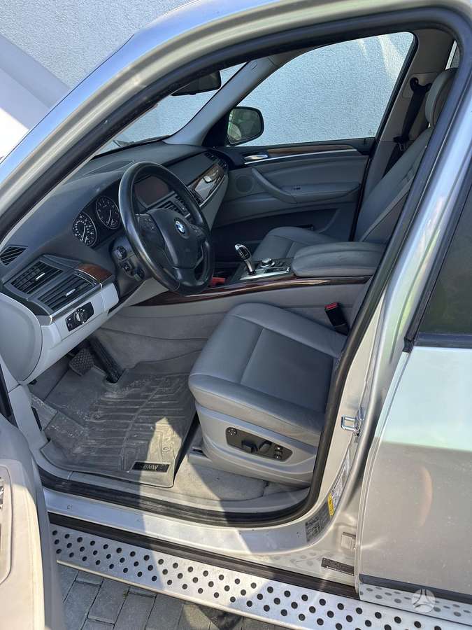 BMW X5, Внедорожник / Кроссовер