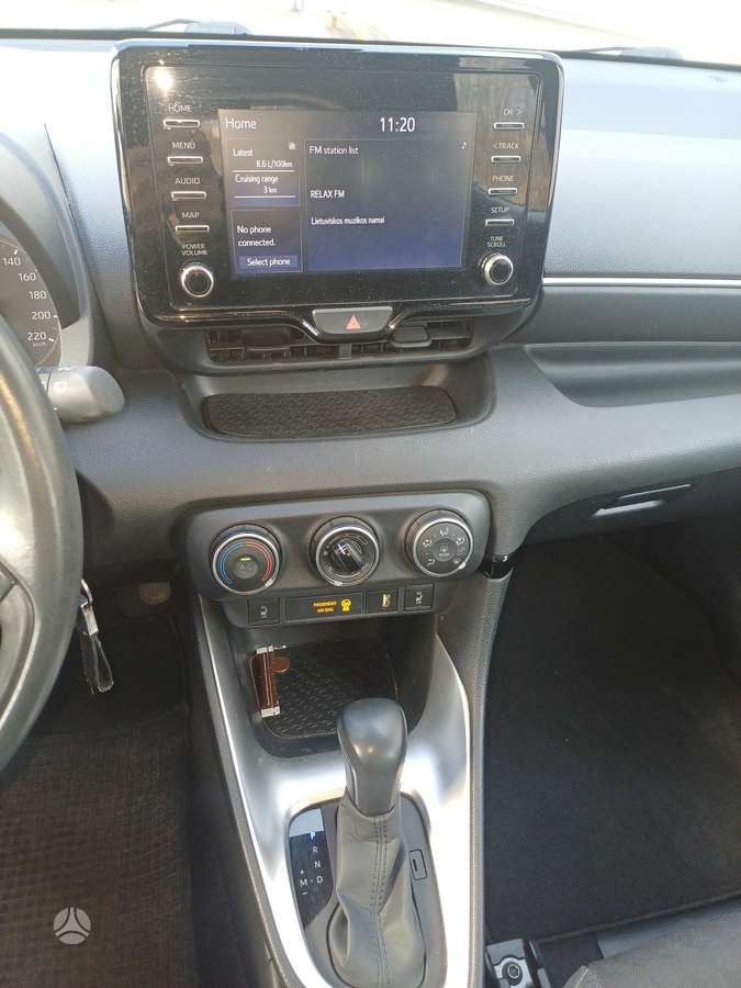 Toyota Yaris - 10