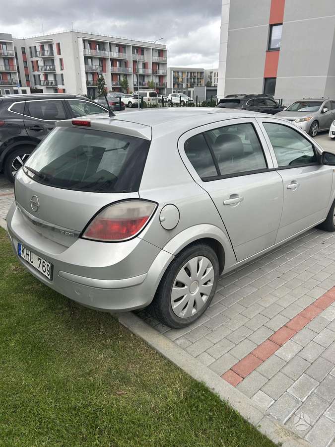 Opel Astra, 1.7 l., hatchback