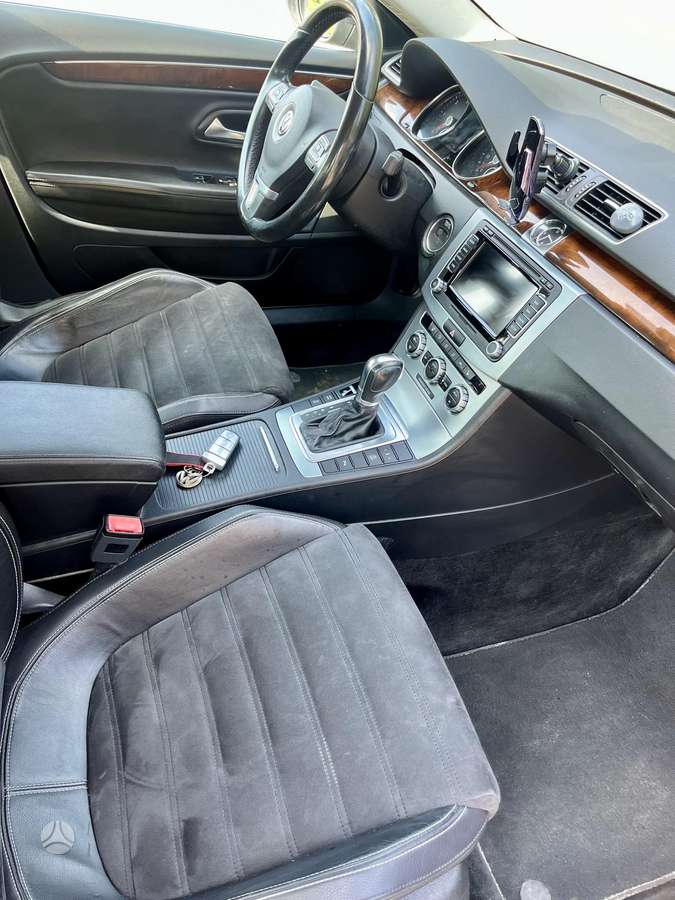 Volkswagen CC - 9