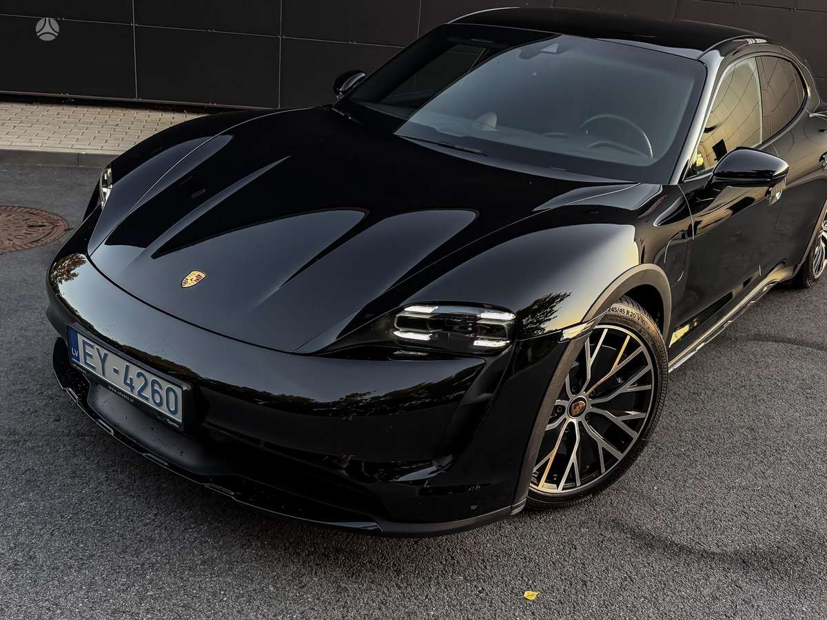 Porsche Taycan - 6