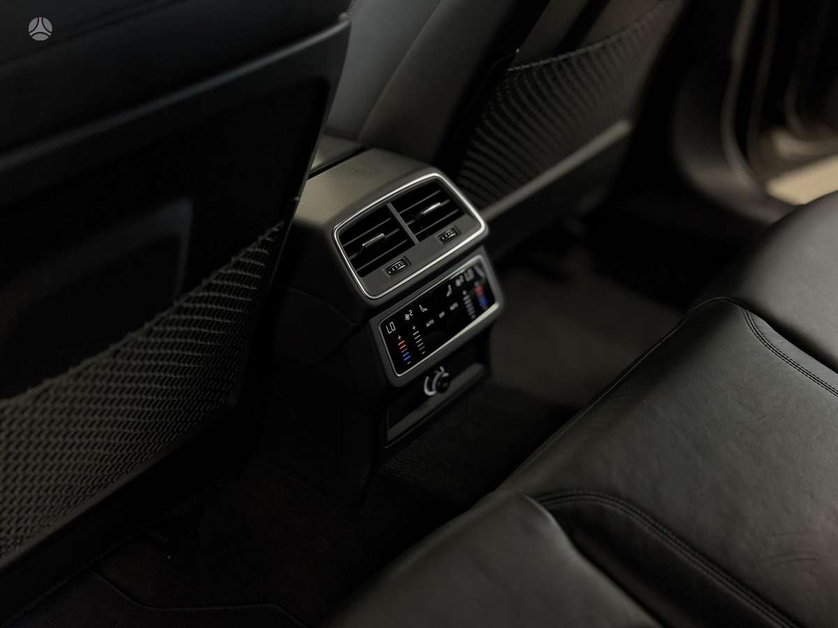 Audi A6 allroad, 3.0 l., Универсал