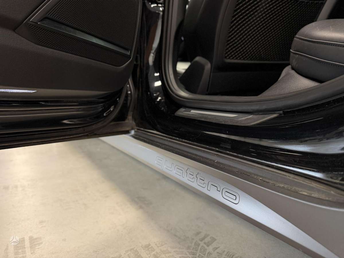 Audi A6 allroad, 3.0 l., Универсал