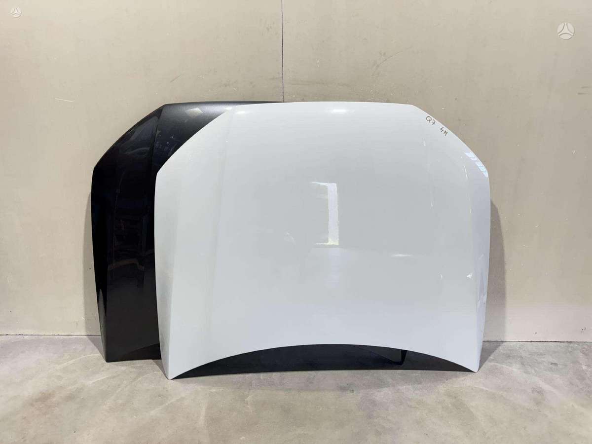 Audi Q7 hood (front, rear)