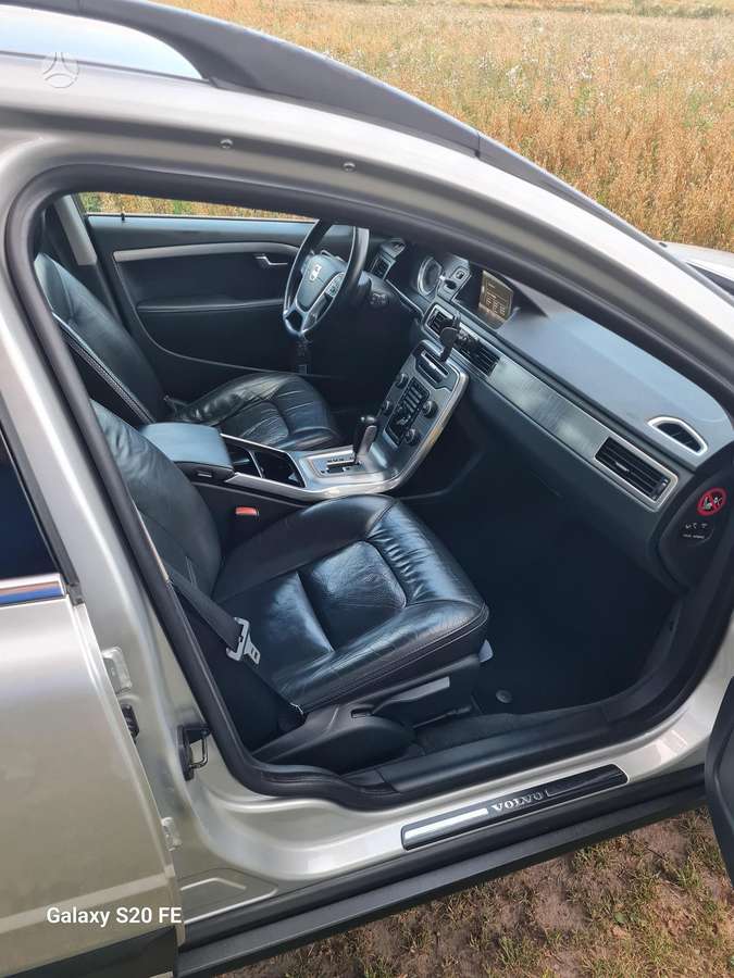 Volvo XC70, 2.4 l., Универсал