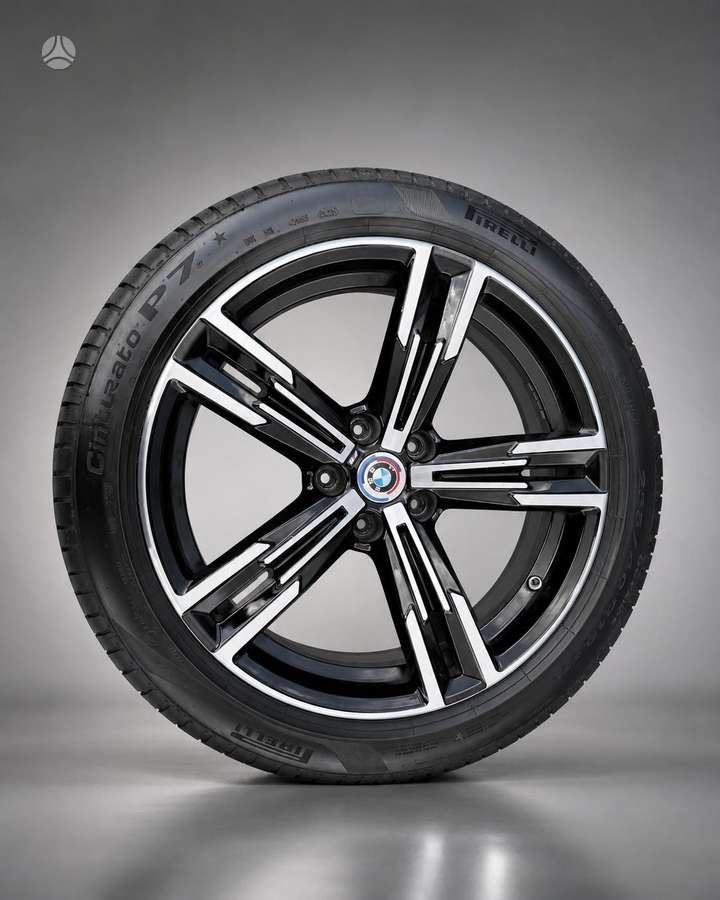 BMW, lengvojo lydinio, R18