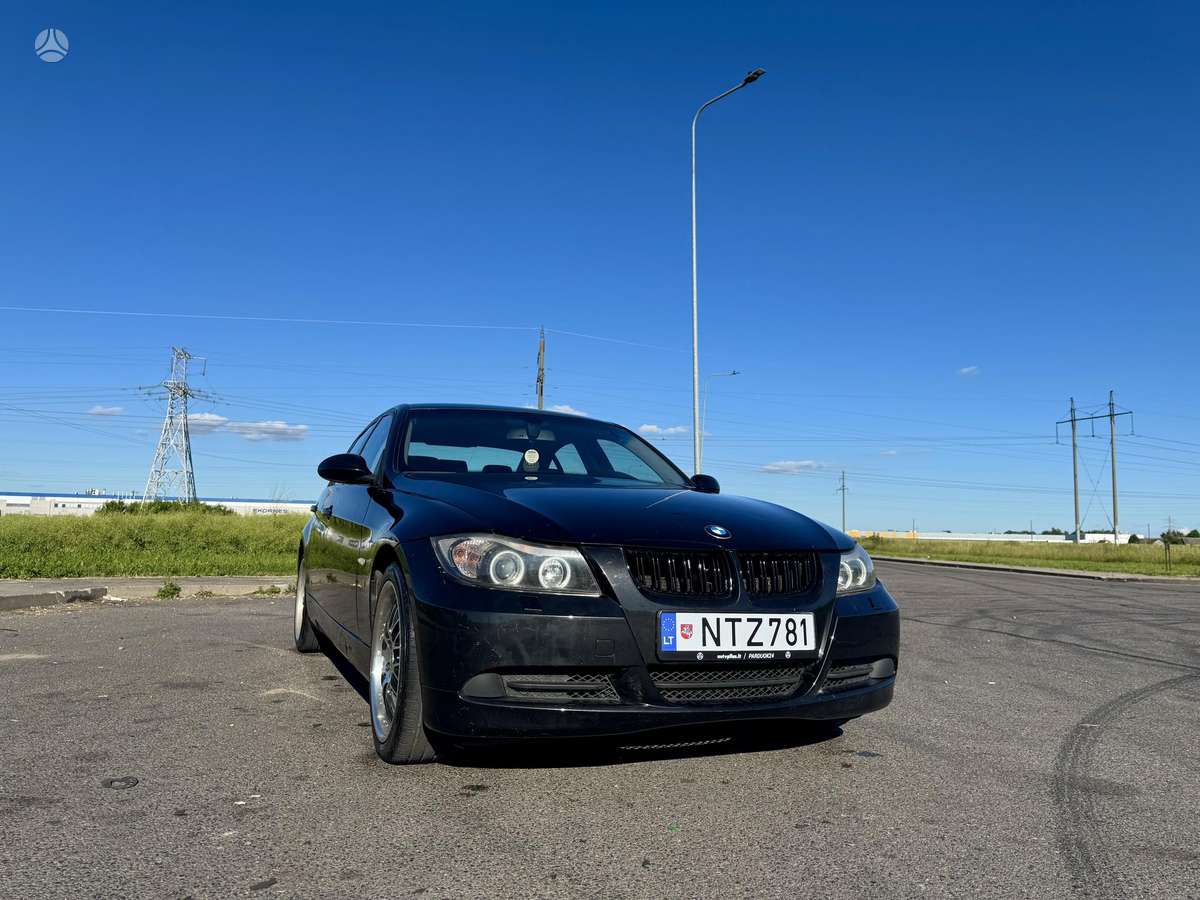BMW 320, 2.0 l., Седан