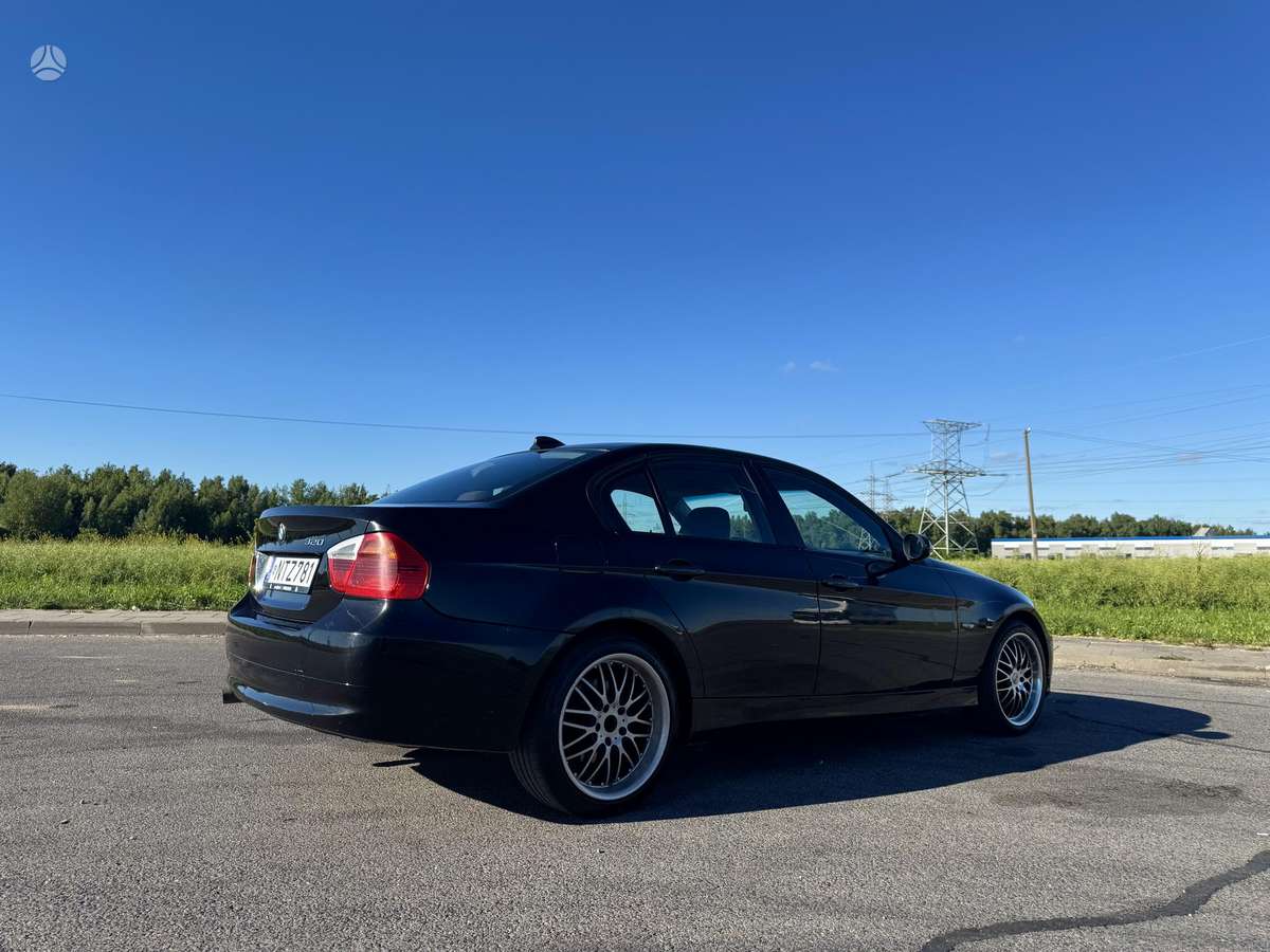 BMW 320, 2.0 l., Седан