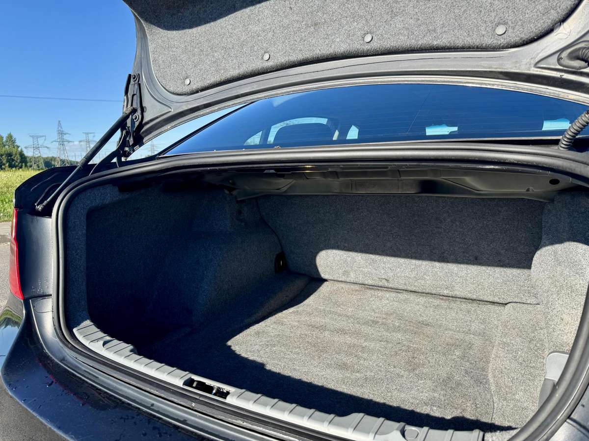 BMW 320, 2.0 l., Седан