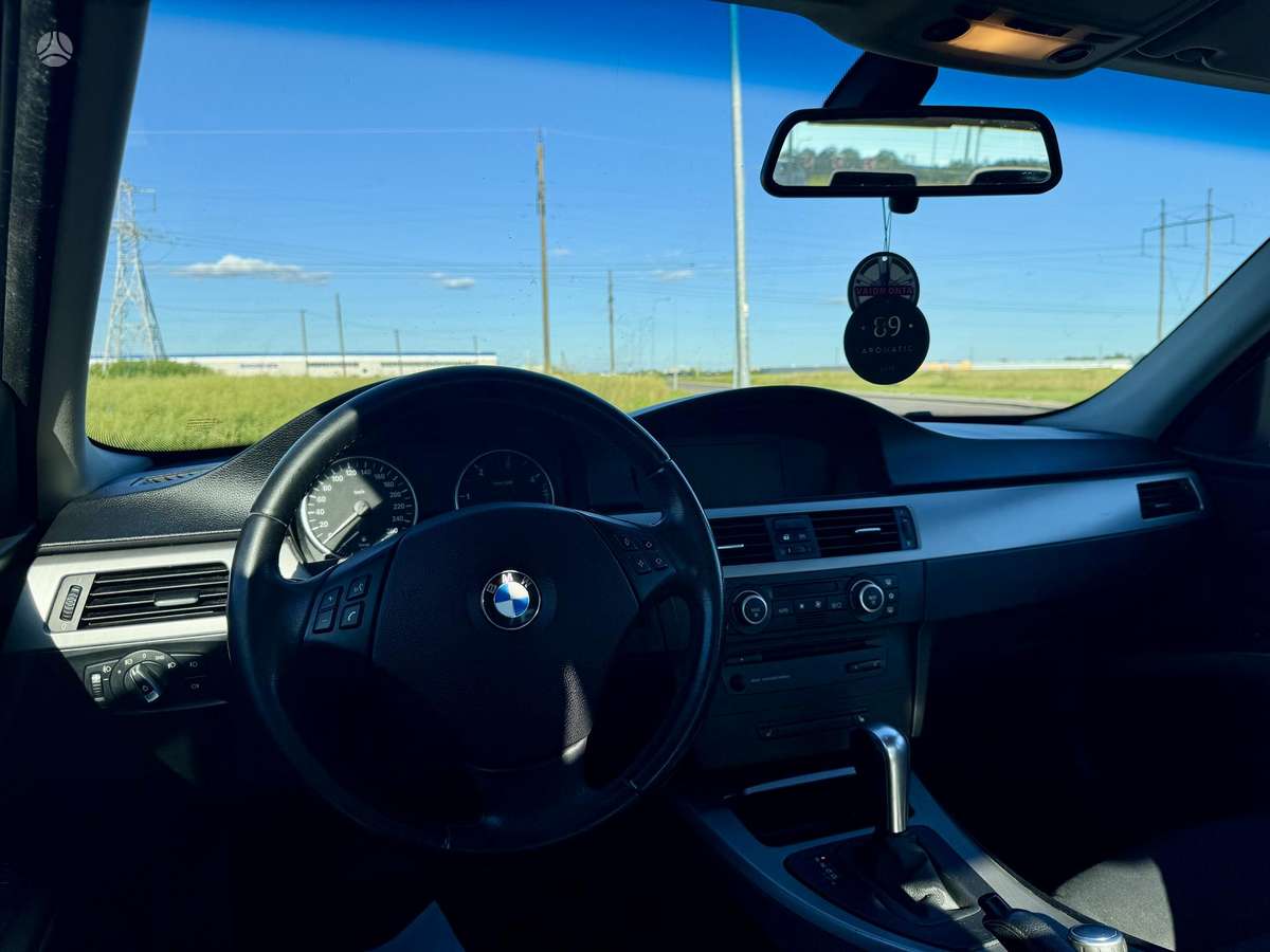 BMW 320, 2.0 l., Седан