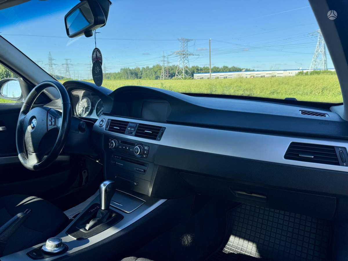 BMW 320, 2.0 l., Седан