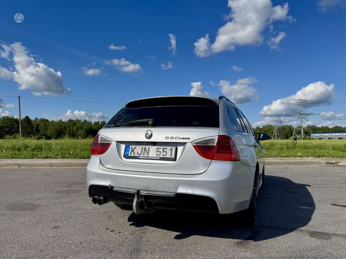 BMW 330, 3.0 l., Универсал