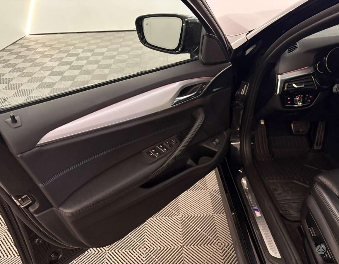 BMW 520, 2.0 l., Универсал