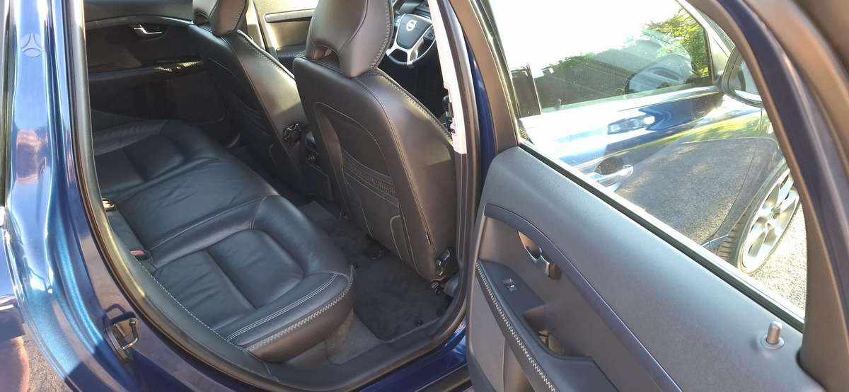 Volvo V70, 2.0 l., Универсал