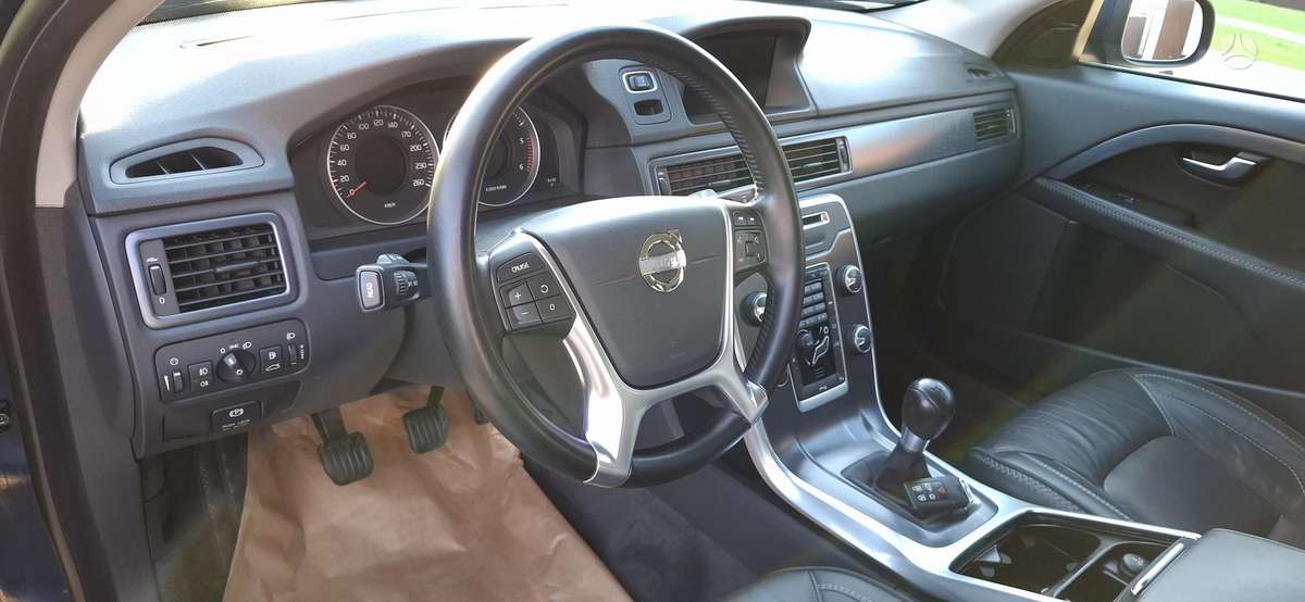 Volvo V70, 2.0 l., Универсал