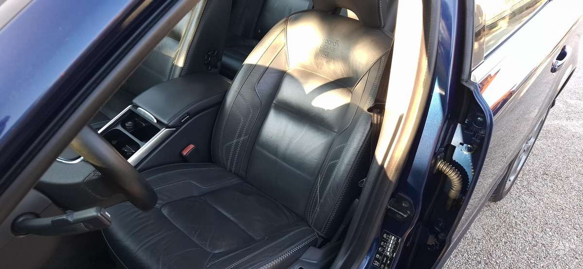 Volvo V70, 2.0 l., Универсал