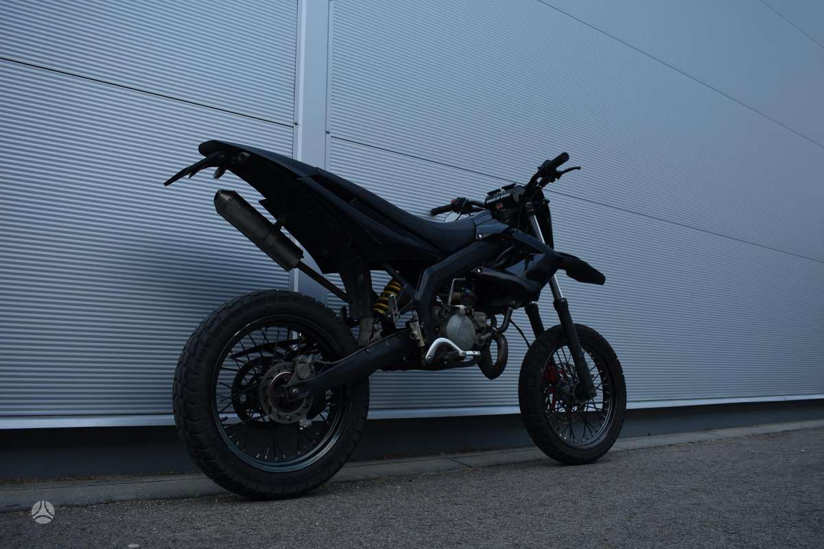 Derbi Senda 50cc, supermoto