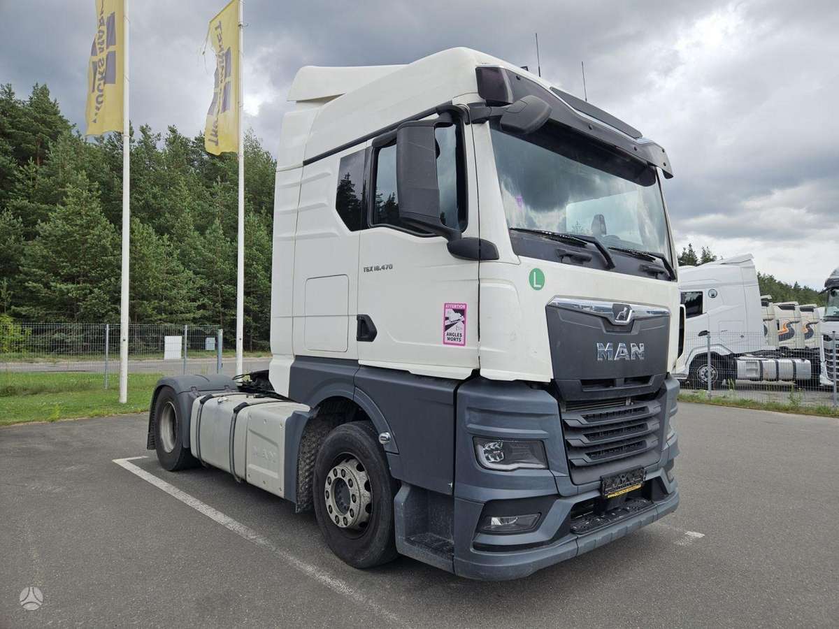 MAN TGX 18.470, double sleeper