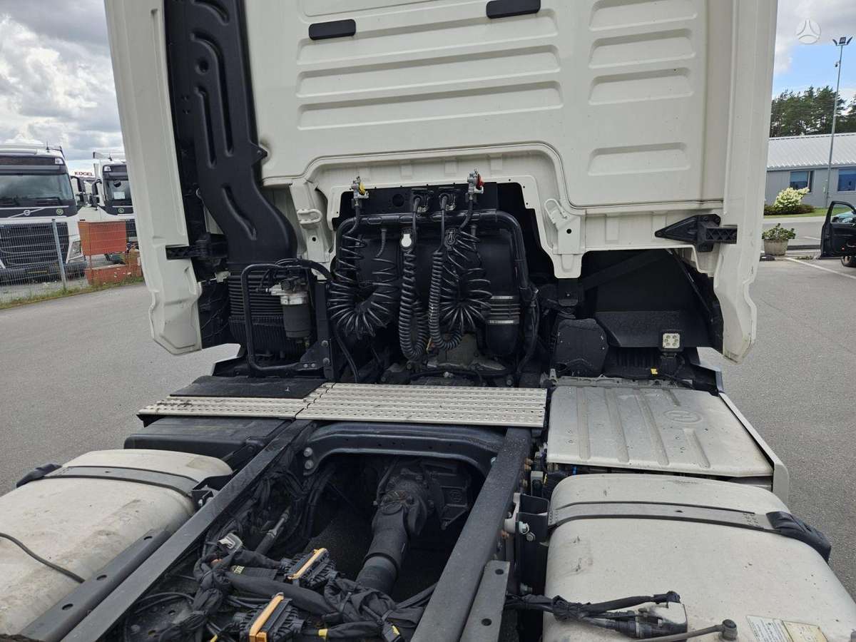 MAN TGX 18.470, double sleeper