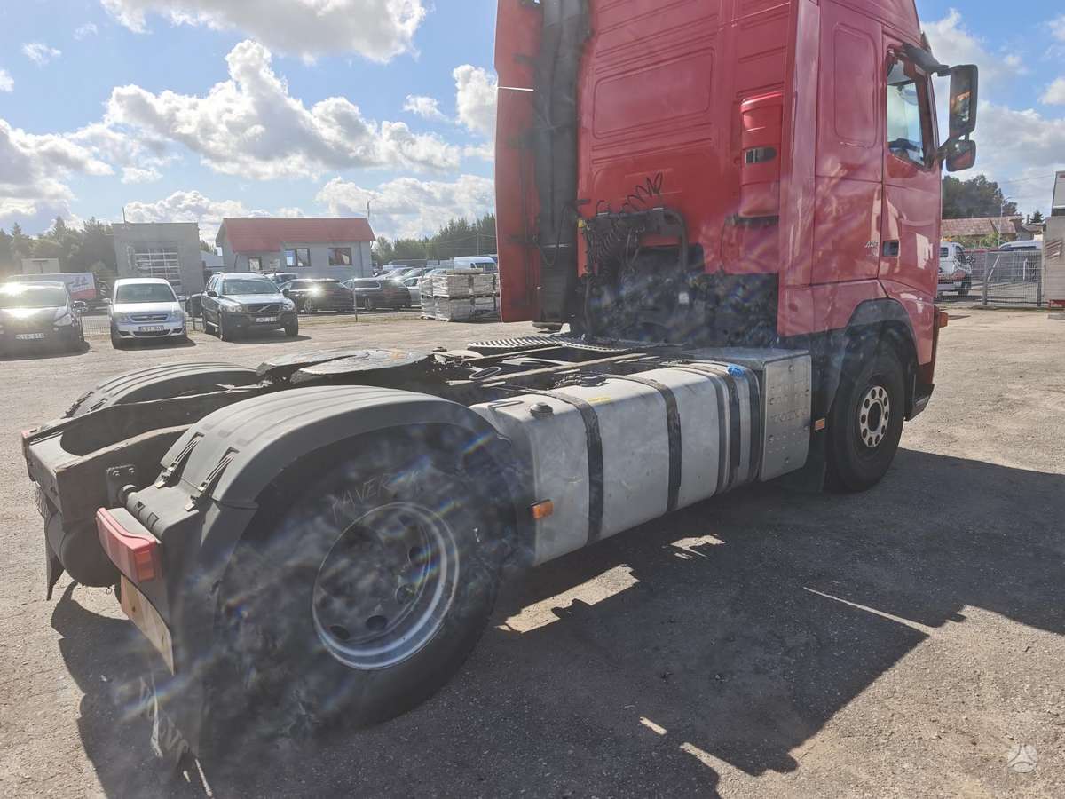 Volvo FH 440, double sleeper