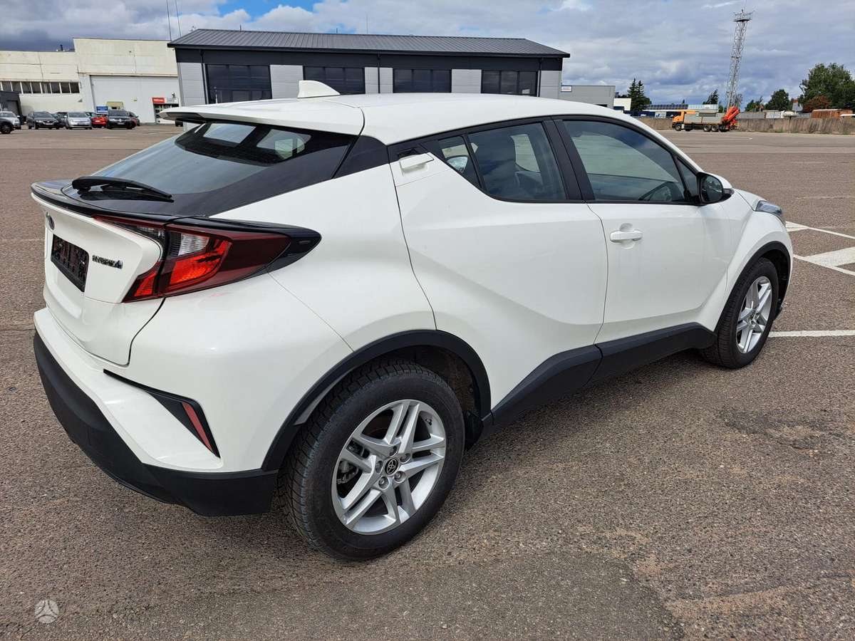 Toyota C-HR - 4