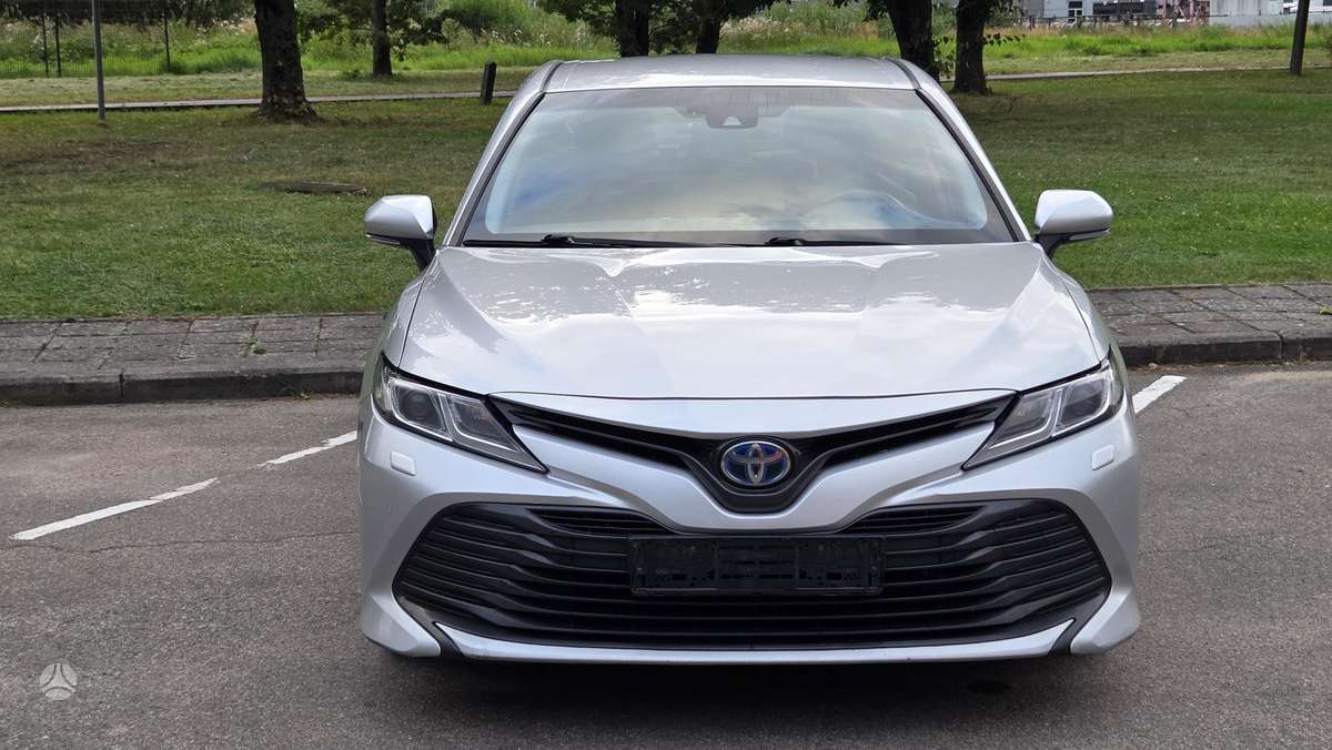 Toyota Camry - 8