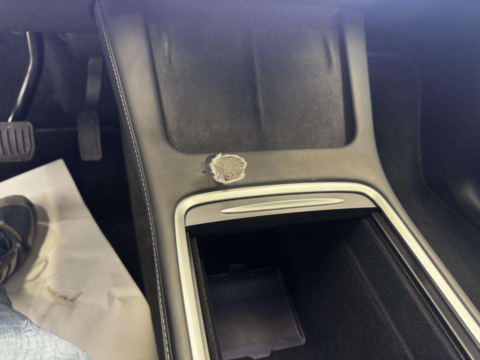 Tesla Model Y, 75 кВт·ч, Хэтчбек