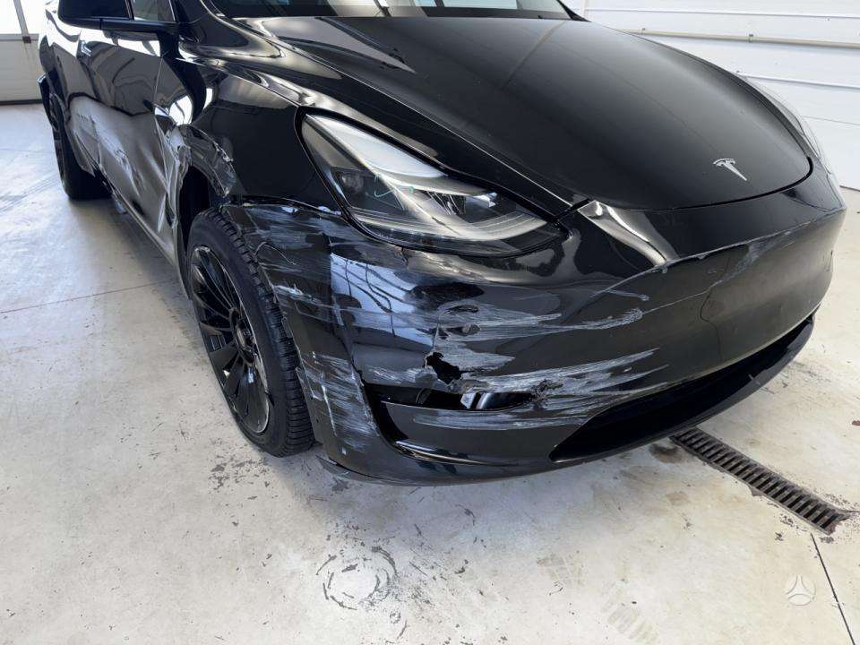 Tesla Model Y, 75 кВт·ч, Хэтчбек