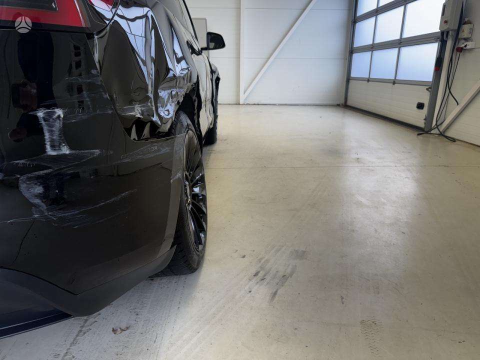 Tesla Model Y, 75 кВт·ч, Хэтчбек