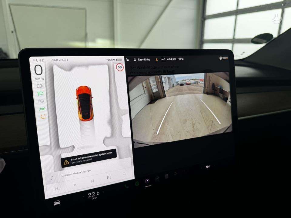 Tesla Model Y, 75 kWh, hatchback