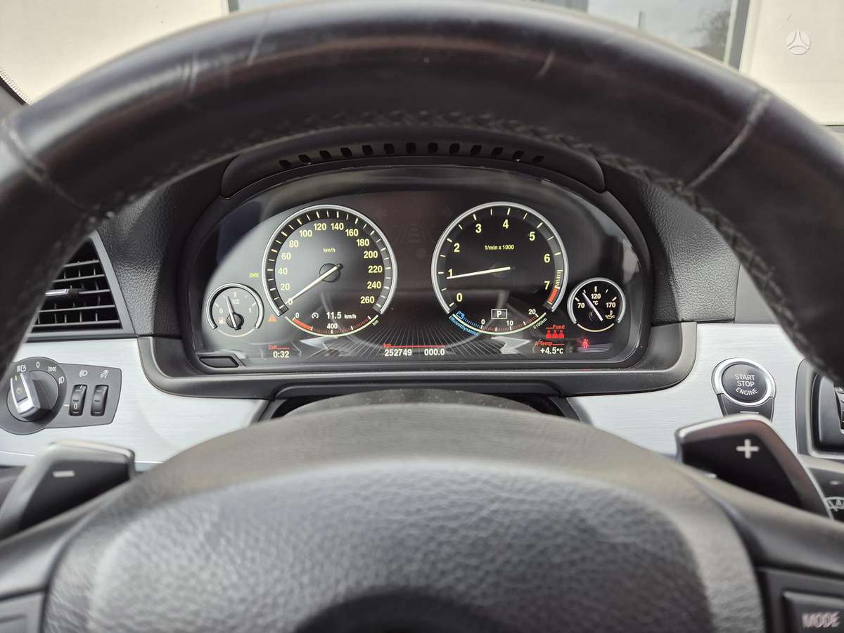 BMW 520, 2.0 l., Седан