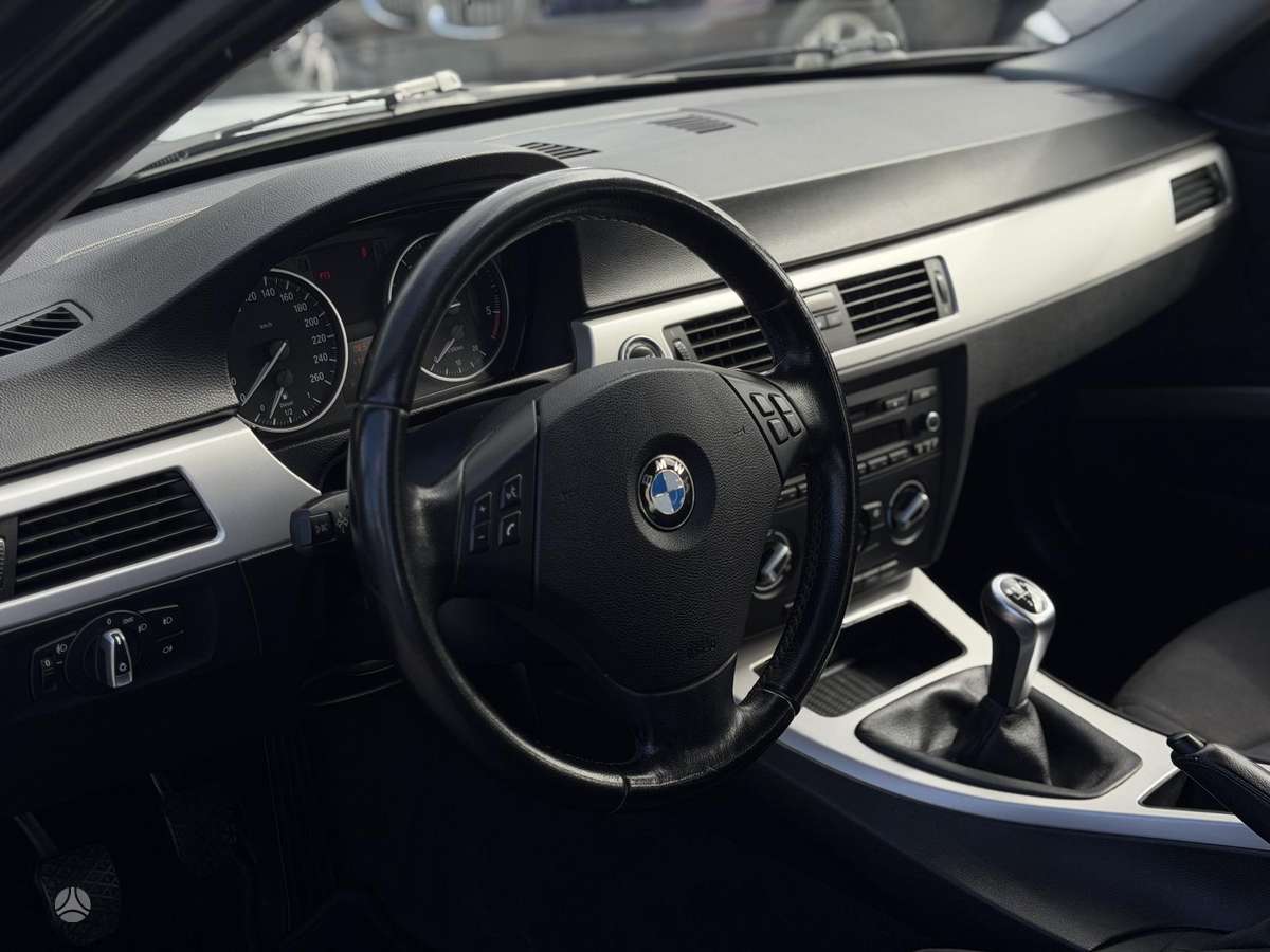 BMW 320, 2.0 l., wagon