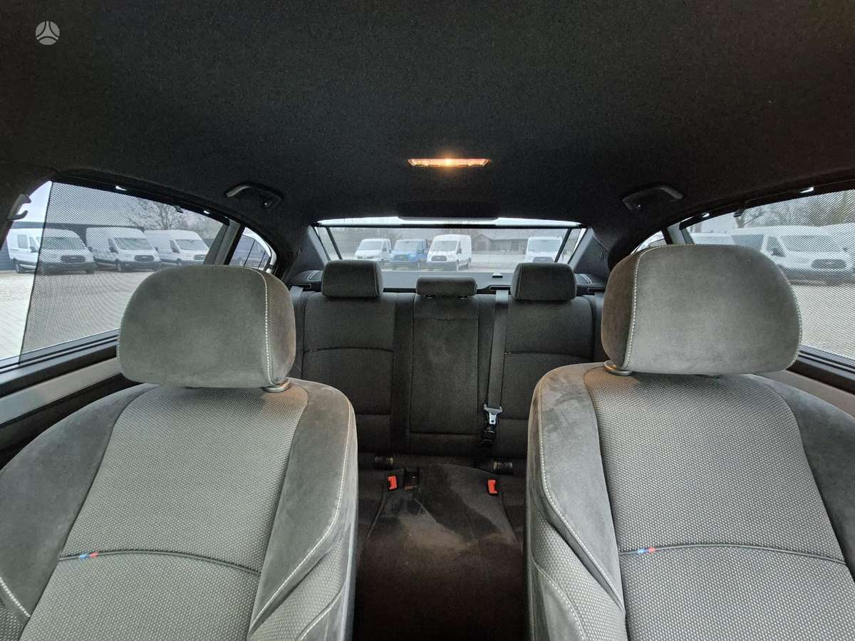 BMW 520, 2.0 l., Седан
