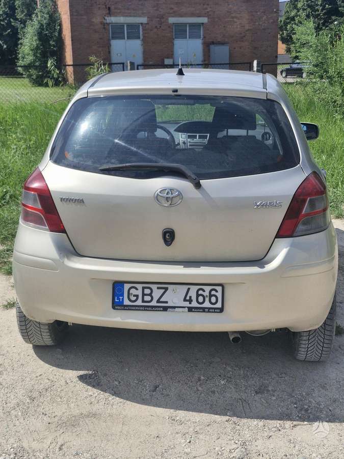 Toyota Yaris - 3
