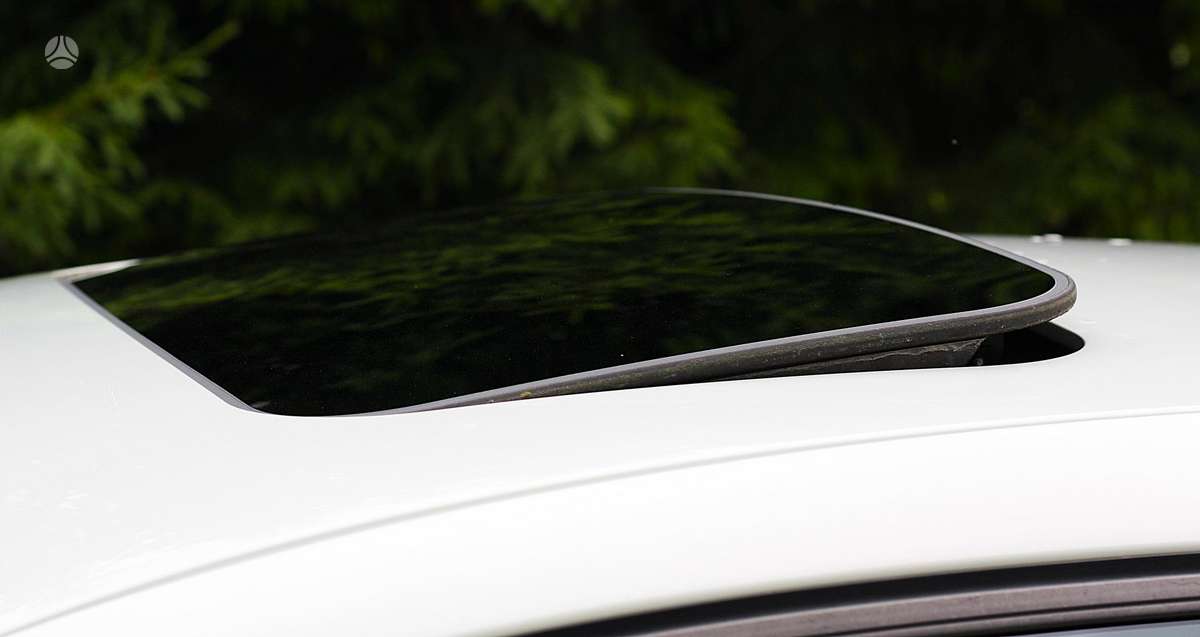 Volvo C30, 1.6 l., hatchback