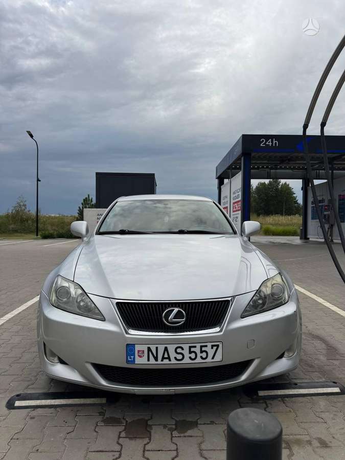 Lexus IS 220, 2.2 l., Седан
