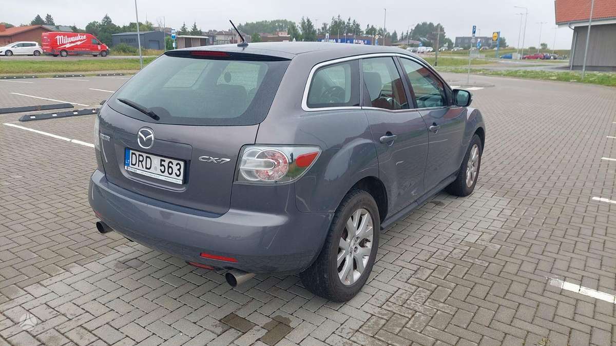 Mazda CX-7, 2.3 l., off-road / crossover