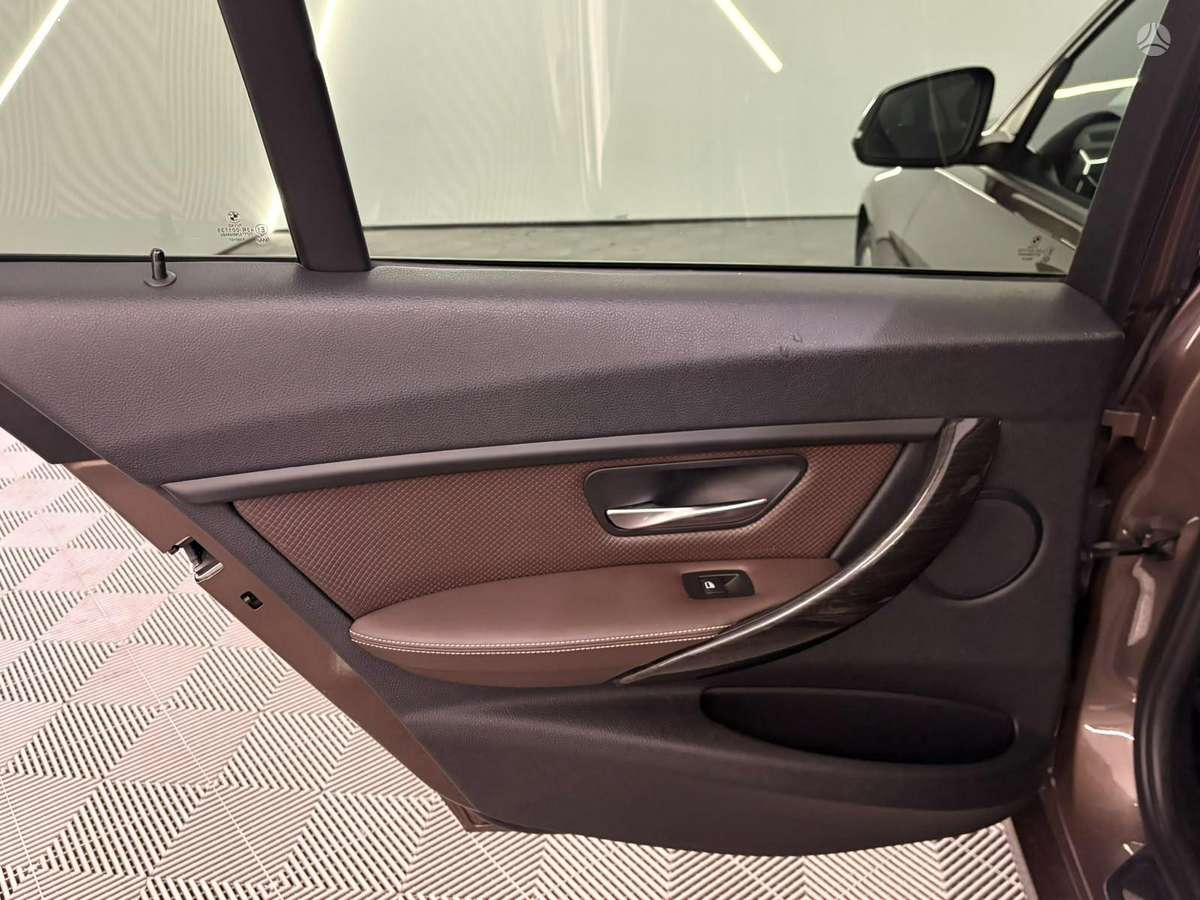 BMW 320, 2.0 l., wagon