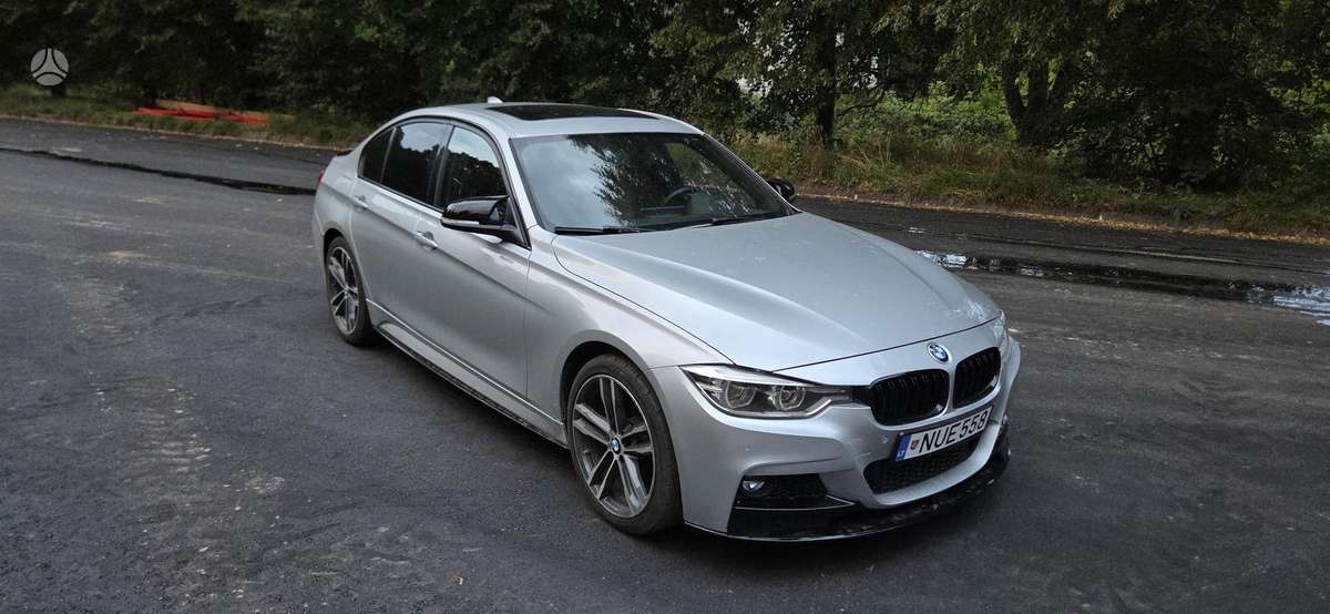 BMW 330, 2.0 l., Седан