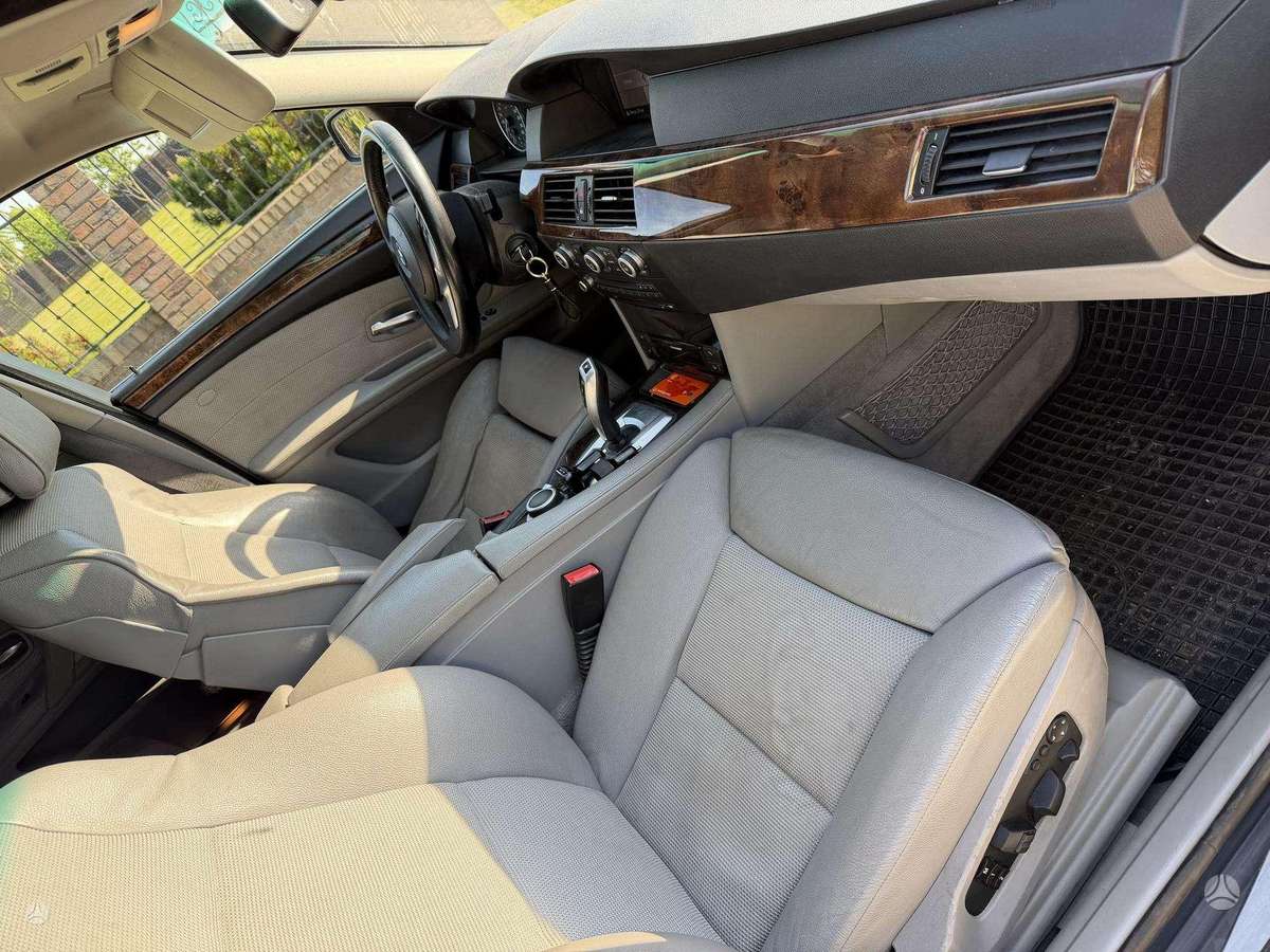BMW 525, 2.5 l., Универсал