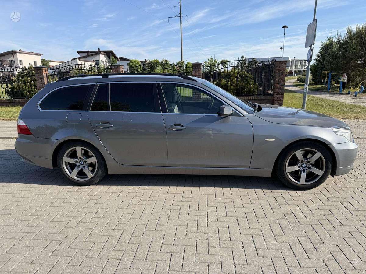 BMW 525, 2.5 l., Универсал