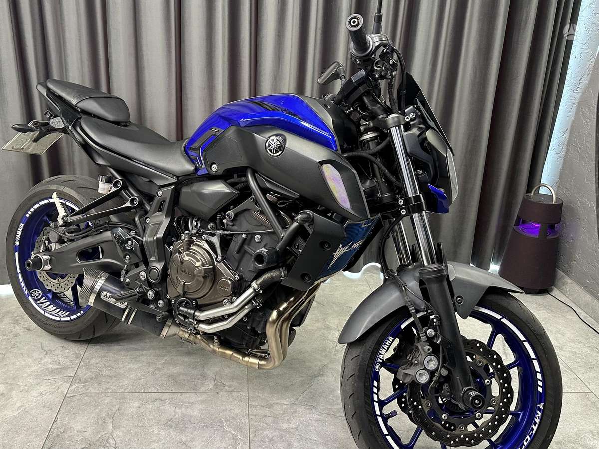 Yamaha MT 07 700cc, street / классические