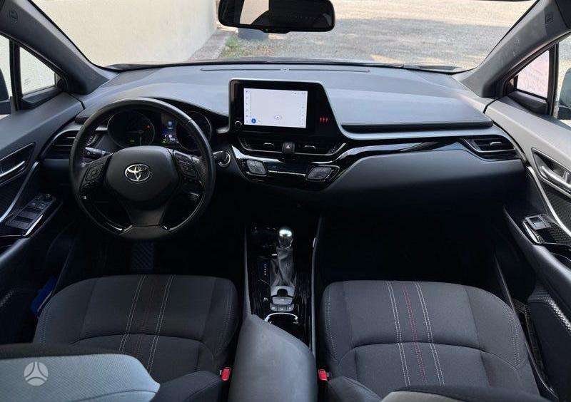 Toyota C-HR - 4